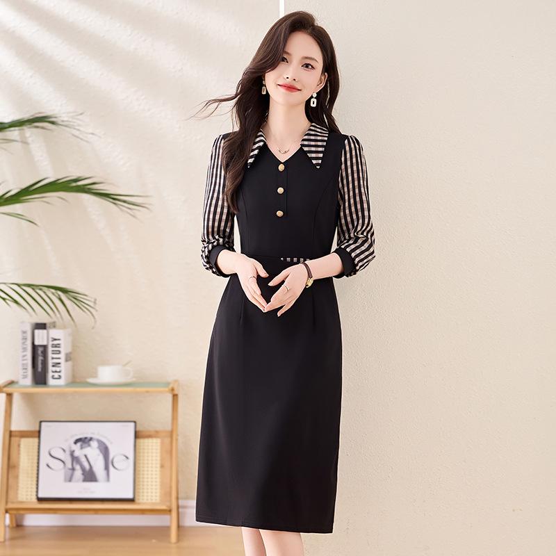 

2025 Spring Plaid Dress: Women s Stylish Turn-Down Collar, Plus Size, Waist-Slimming Patchwork Design (LX256) 5XL (155-165 jin) чёрный