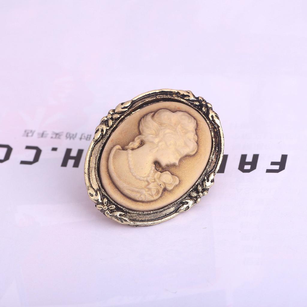 Z20 Yiwu, Retro Queen Avatar, Beautiful Head Brooch, Temperament Alloy Pin, Clothes And Accessories.