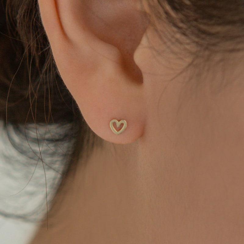 LUNNE 14k Lovely Heart Piercing Earrings (14k Gold) S12