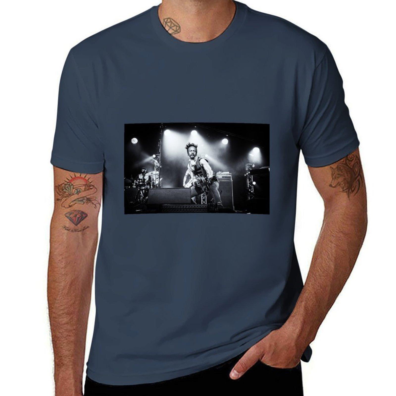 Fantastic Negrito TShirt Retro Graphic Print TShirt S