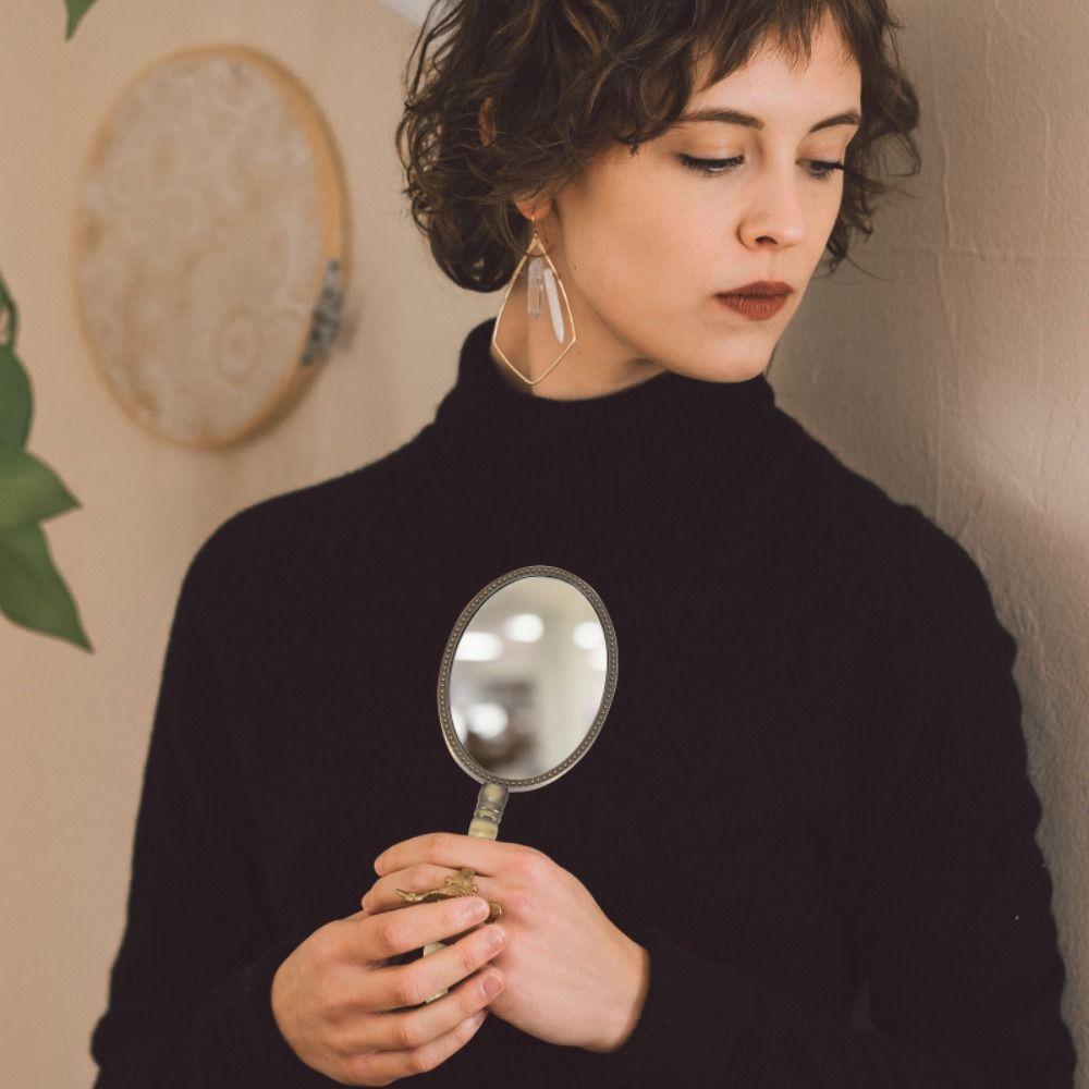 Portable Oval Hand Mirror Handheld Cosmetic Mirror Vintage Handle Makeup Mirror Gift