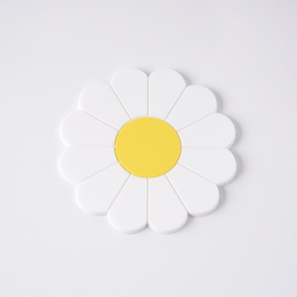 Anti-slip Cup Holder Mat Flower Cup Coaster Round Daisy Silicone Cup Pad Dining Table