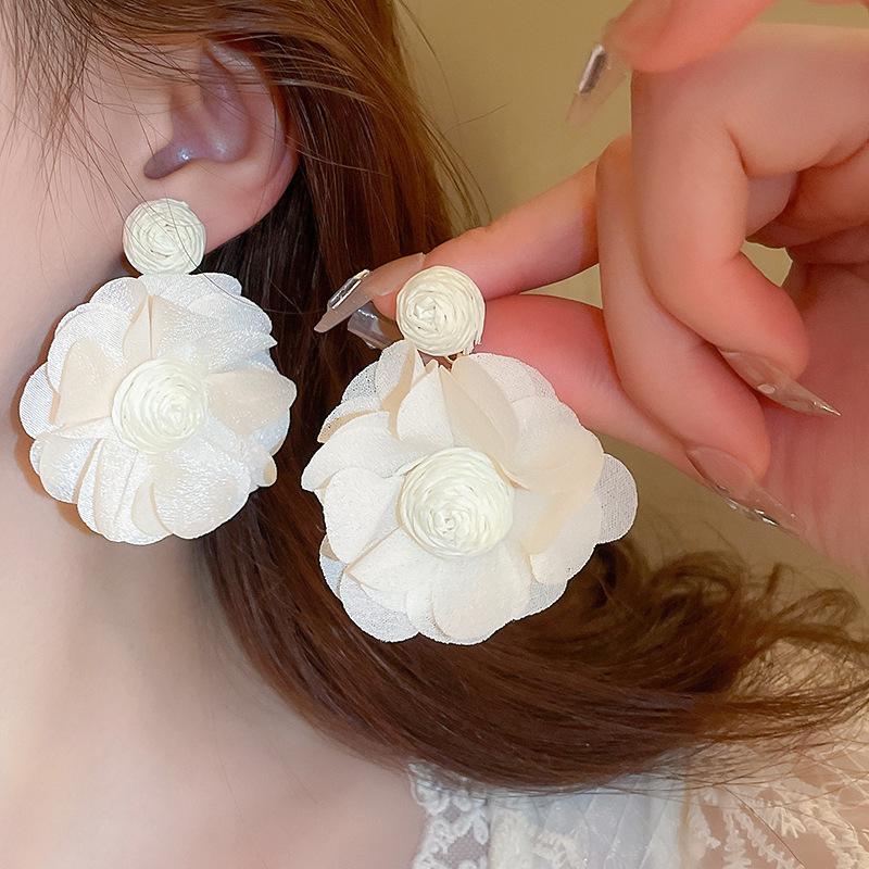 French Burgundy Love Petal Fringed Earrings Niche Fashion Trendy Stud Earrings Earrings Women
