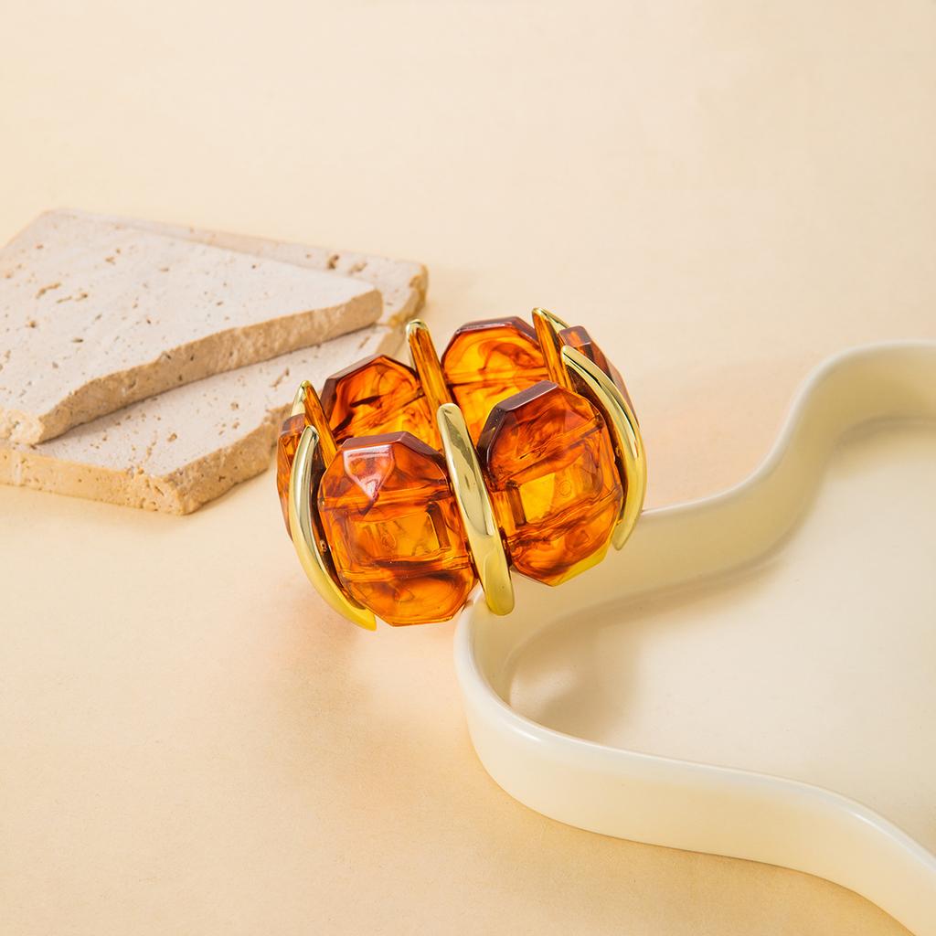 Personalized Amber High-End Bracelet Light Luxury Atmosphere Irregular Geometric Bracelet Niche Personalized Fashion Jewelry