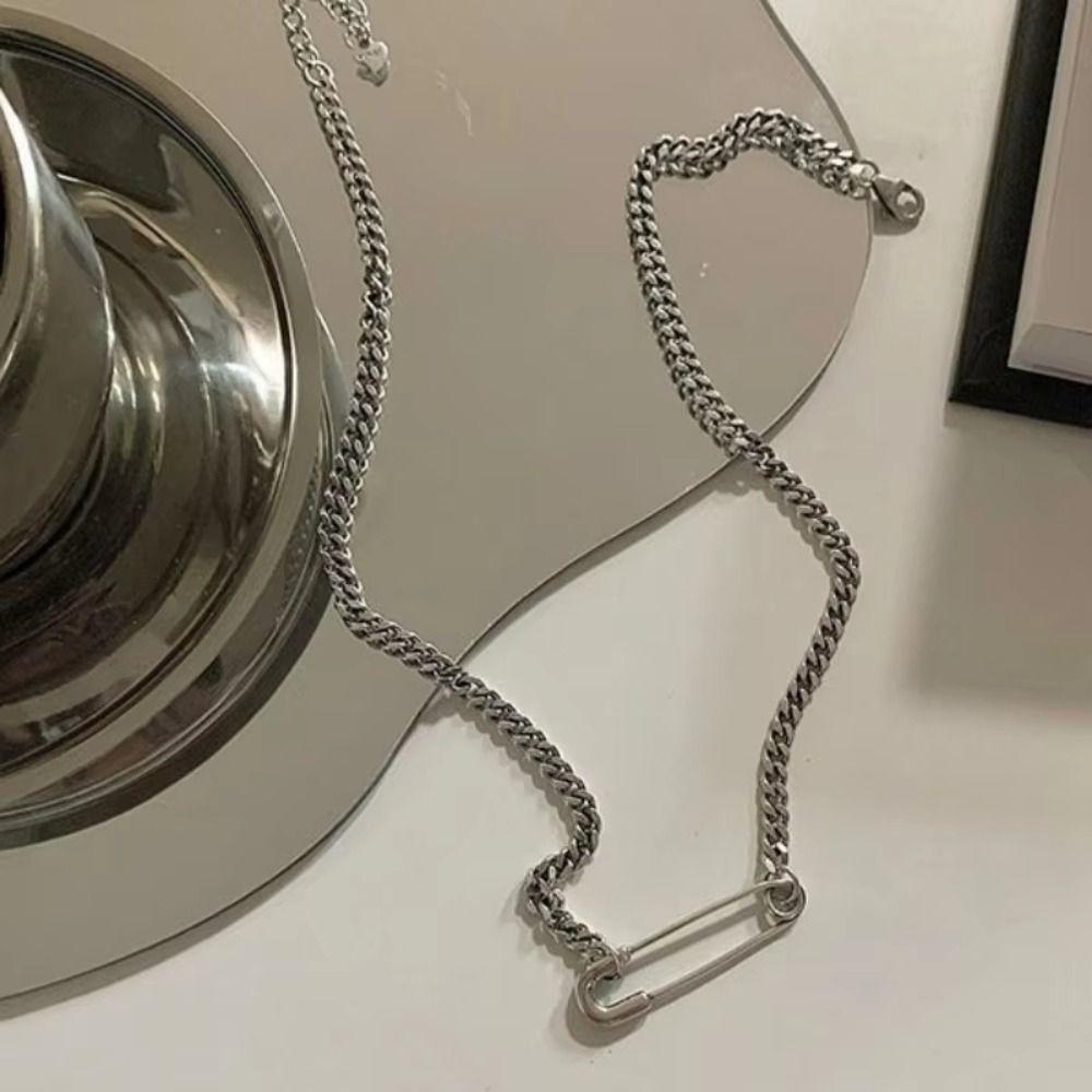 High-end Design Safety Pin Necklace Simple Chain Necklace New Pendent Necklace  Female