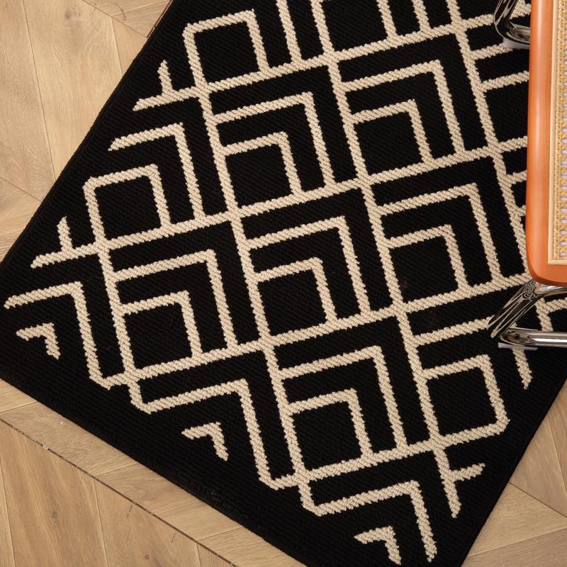 Chinese Retro Plaid Entrance Doormat: Dirt-Resistant, Machine Washable Wabi-Sabi Entryway and Hall Floor Mat.