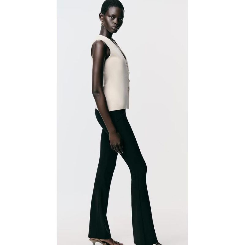 Zbzr Spring New Women clothes Western Style Fashion Temperament with Lining Button Decoration Knit vest 4192155