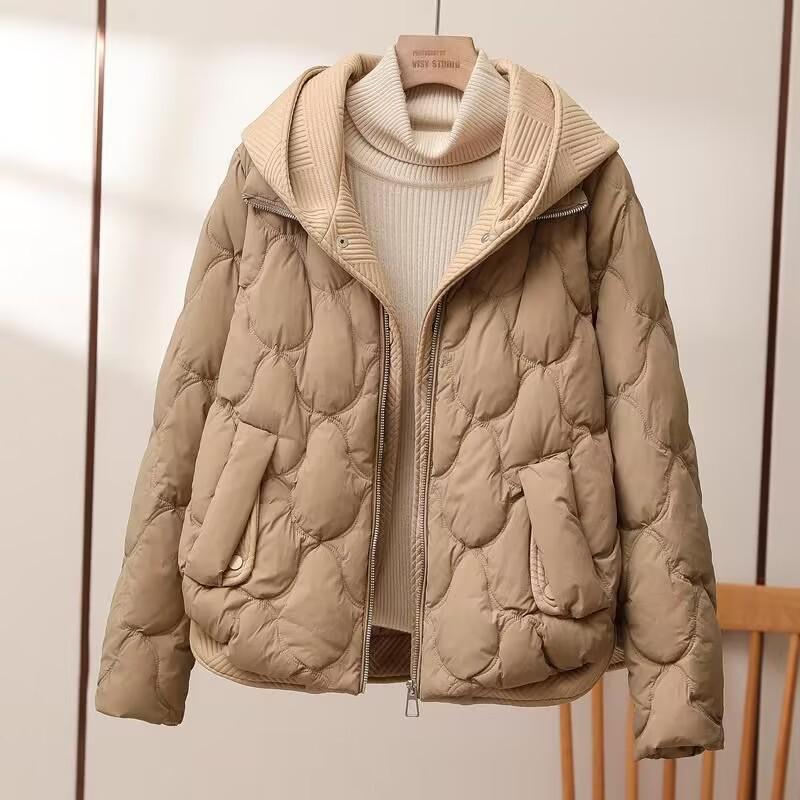 European-Style Women's Short Hooded Knitted Down Coat – Winter Loose Fit, Thickened Outerwear