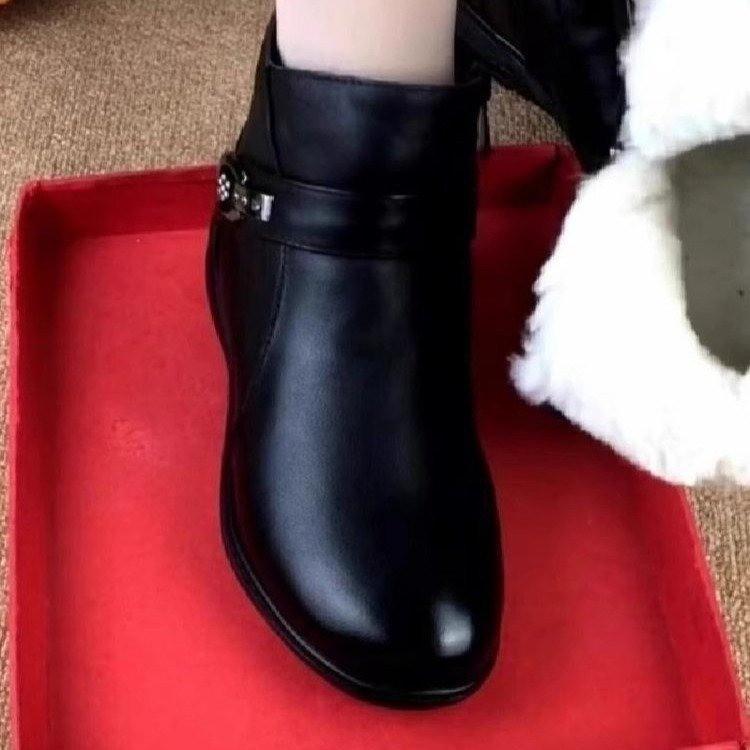 

2025 туфли для мамы хлопковые туфли для среднего и пожилого возраста бархатные зимние теплые нескользящие полусапожки осень-зима женская обувь для среднего возраста бабушка ш 40 чёрный