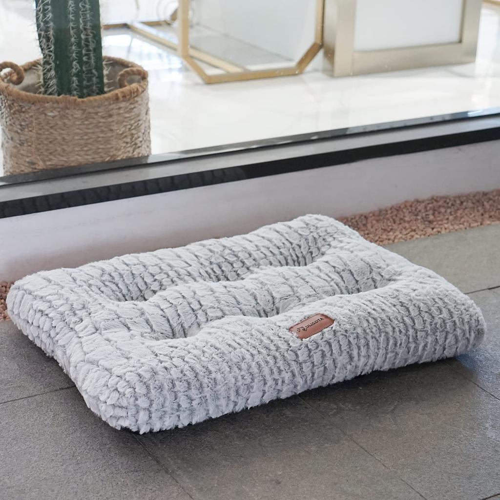 Pet Cushion for Dogs and Warm and Comfortable for Cold Ideal for Indoor Use In Fall and Winter Fluffy, Non-Slip Cats, Weather, (75x50cm)