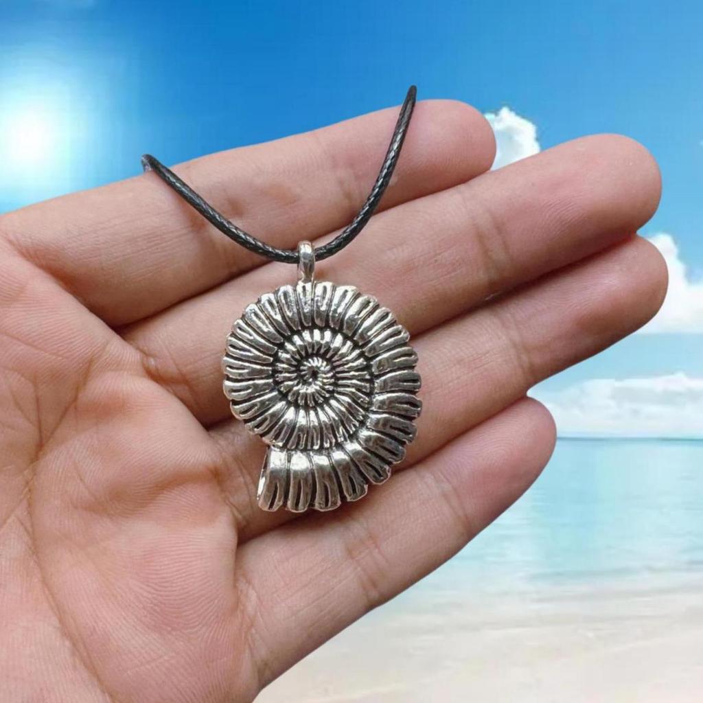 Böhmische Samtkordelkette mit Muschel & Unendlichkeits-Schlüsselbeinkette