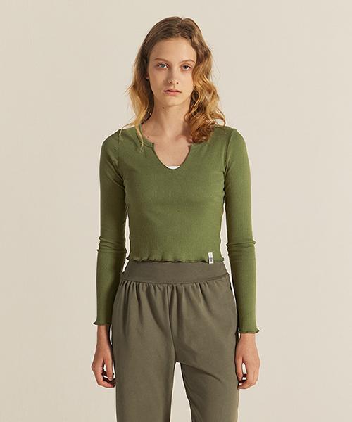 Reina Mora Lip Slit Neck Crop Long Sleeve Green Eyes 2