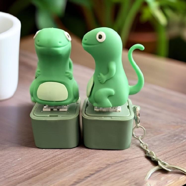 USB Wiederaufladbarer Interaktiver Eidechsen-Schlüsselanhänger Leucht- und Soundfunktion Robustes ABS-Material Camping Nachtzubehör