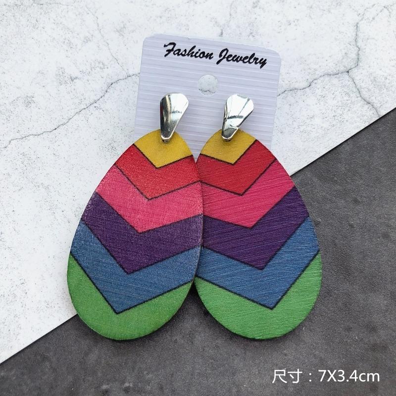 Bohemian Wood Earrings Women's Personality Exaggerated Print Flower Stud Earrings Vacation Versatile Temperament Earrings