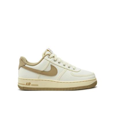 Wmns Air Force 1 Sneakers