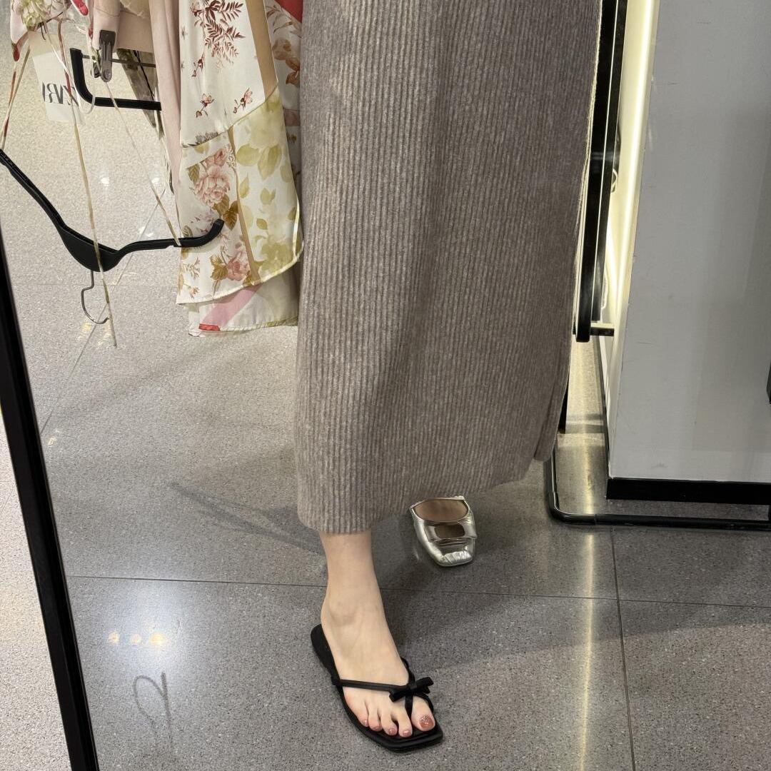 

Leather square head flat bottom bow set toe slippers women wear beach flip-flops 35