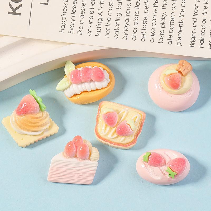 10pcs Petite Creative Strawberry Cake Handmade DIY Cream Resin Small Jewelry Material Workmanship Accessories
