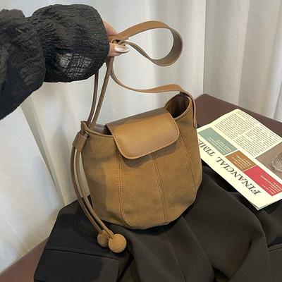 Herfst en winter nieuwe matte suède emmertas hoge waarde eenvoudige schoudertas mode over de oksel crossbody tas