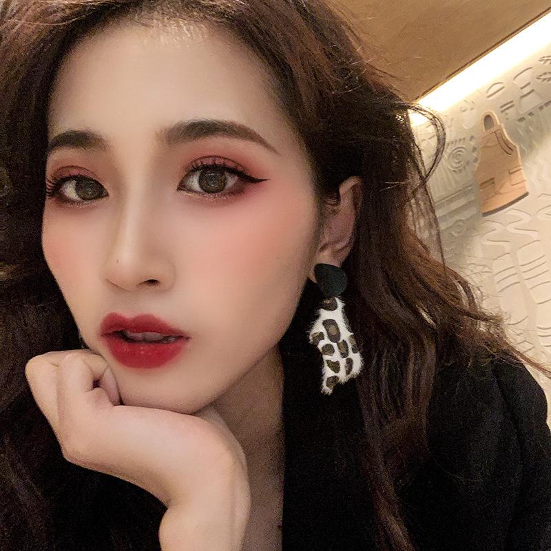 Fashion Personality Leopard Print Earrings Women's Unique Geometric Long Color Acrylic Earrings Banquet Party Jewelry Ac