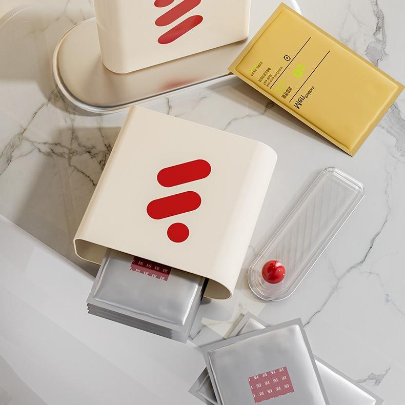 1PC Mask Storage Box Home Refrigerator Storage Box with Lid Desktop Storage Bin Cosmetic Dressing Table Mask Box