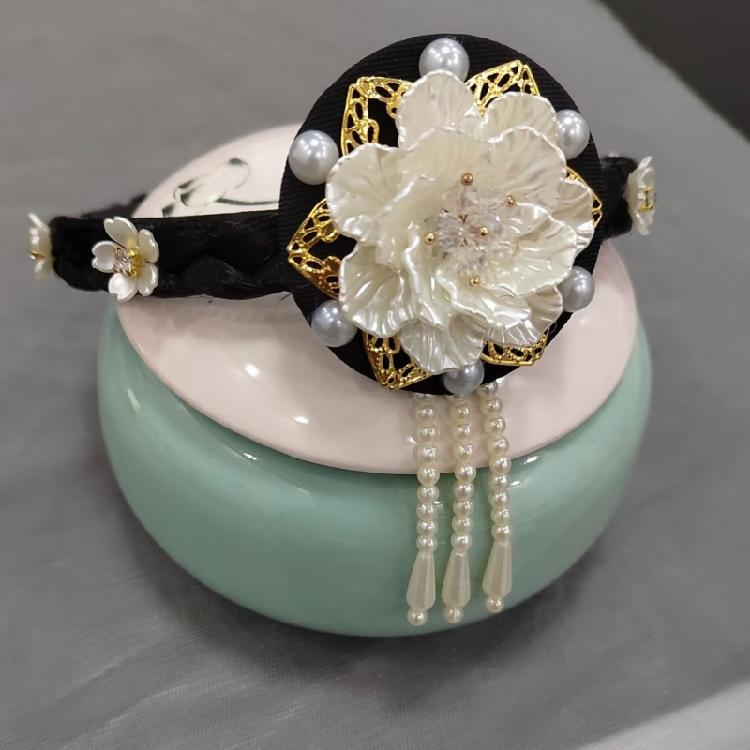 Flower Pearls Korean Hair Hoop Traditional Headband for Stage Shows and Ethnic Festivals Handmade Hair Accessories