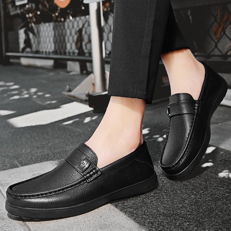 Men's Slip-on Gommino New Summer Breathable Hollow Leather Shoes First Layer Cowhide Business Loafers Men's Shoes