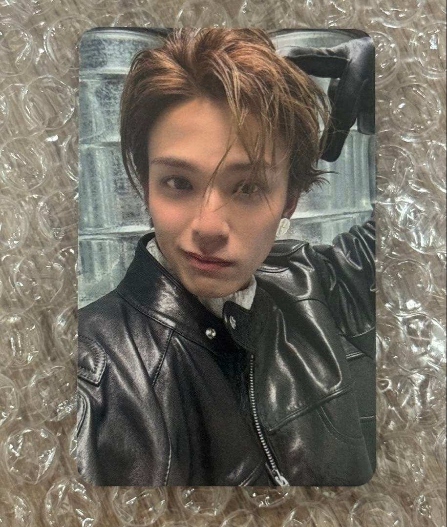 [USED] TREASURE NEW WAV Asahi soundwave video call trading card