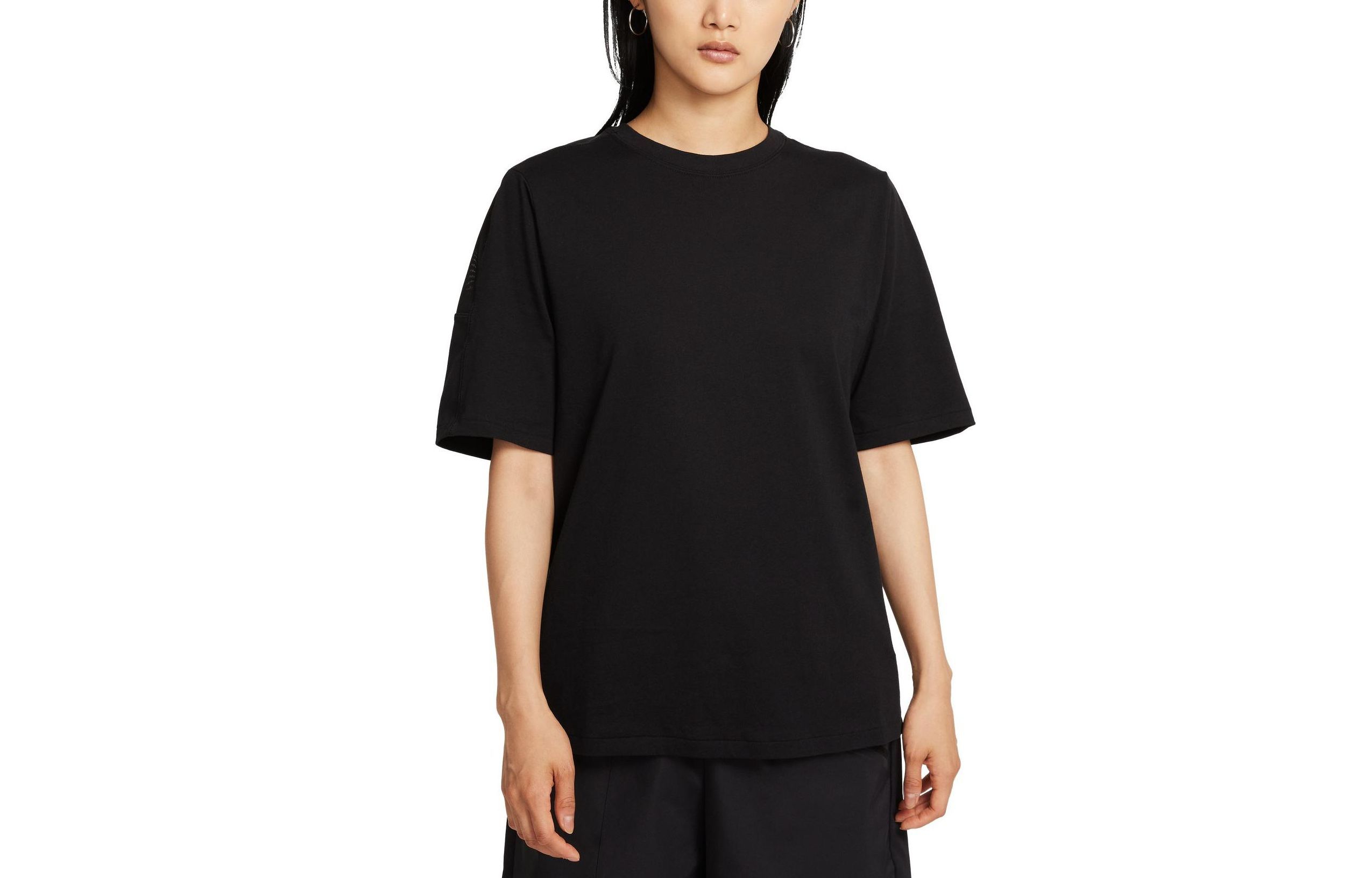 Nike Dri Fit T Shirts Women s Black Crew Neck Moderate Straight Fit DD4621-010 S