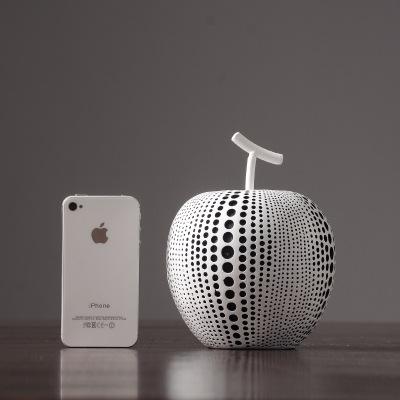 Japanese Yayoi Kusama Wave Point Apple Pear Pumpk Resin Craftwork Desktop Decoration Simulation Fruits Figurines ornament