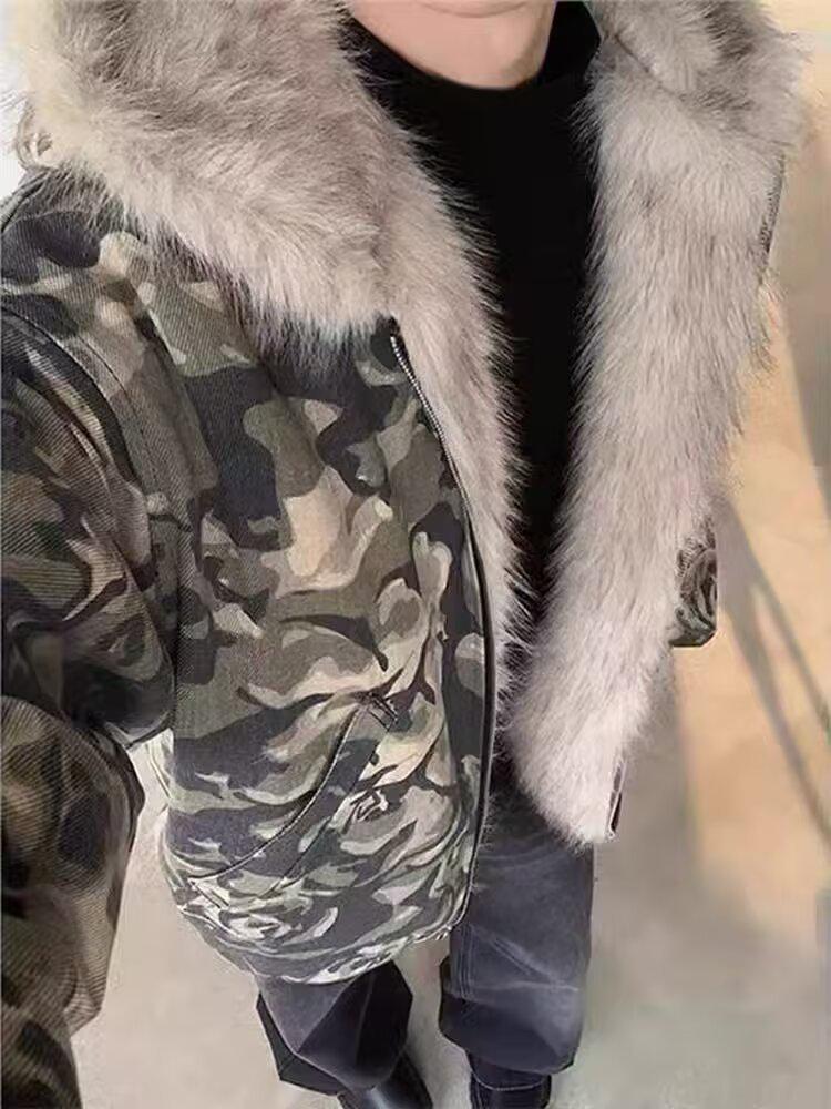 Men's Retro Camo Fur Collar Hooded Jacket - Thick, Loose Scoundrel Design