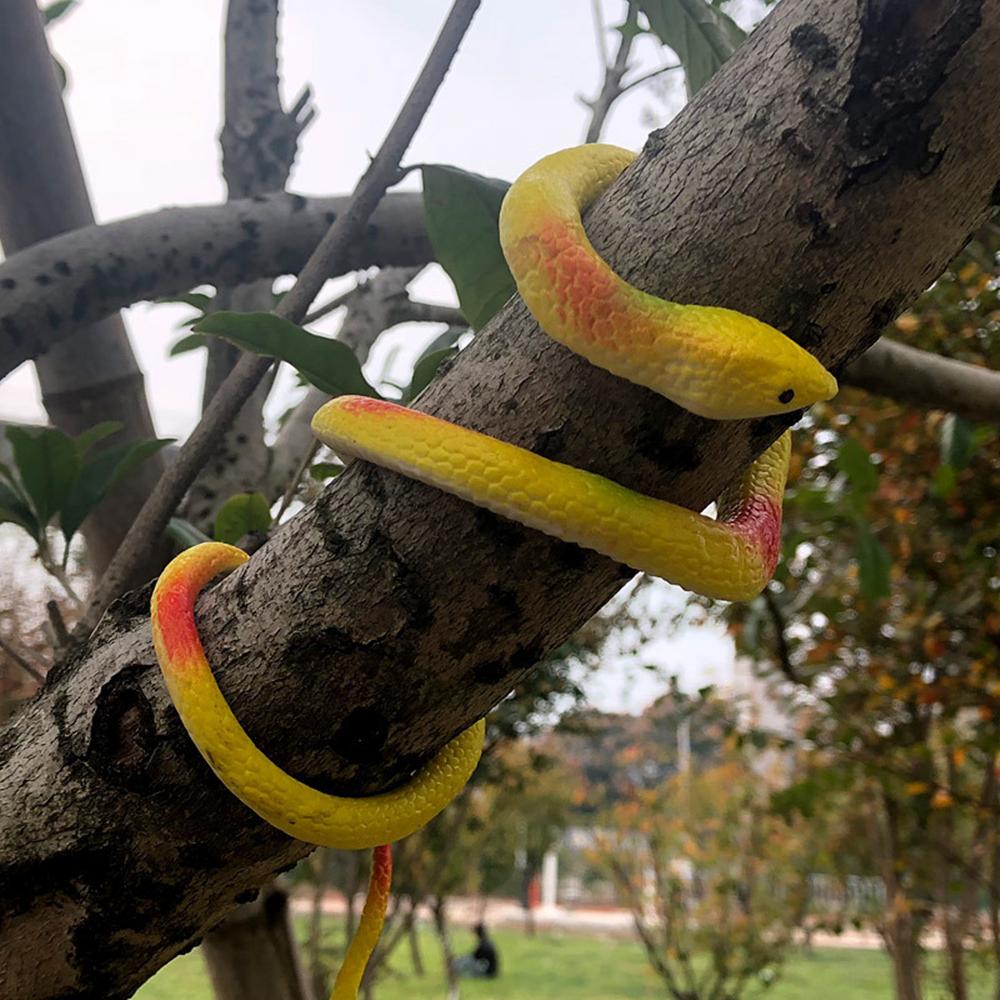 1Pcs Soft Rubber Simulation Toy Snake Tricky Toy Halloween Party Favors Children Birthday Party Favors Halloween Decoration 68CM