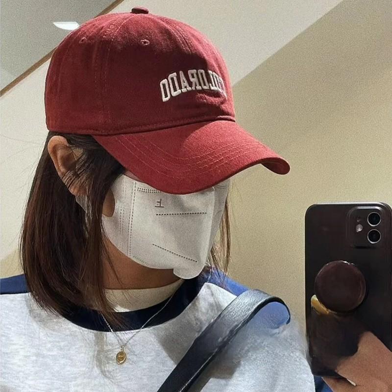 Cotton Baseball Cap For Men And Women With Sun Protection And Curved Visor For Outdoor Activities