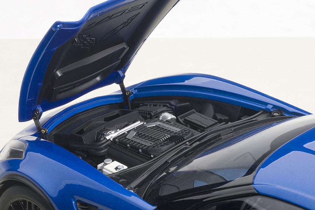 AUTOart Chevrolet Corvette Z06 Hotový produkt 1/18 (C7) (Modrý)