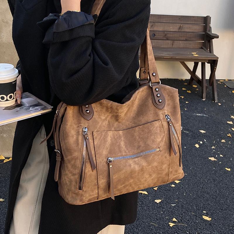 Yogodlns Zipper Tote Bag Solid Color PU Leather Large Capacity Shoulder Bag Minimalist Style Shoulder Bag for Women Daily Commute Use