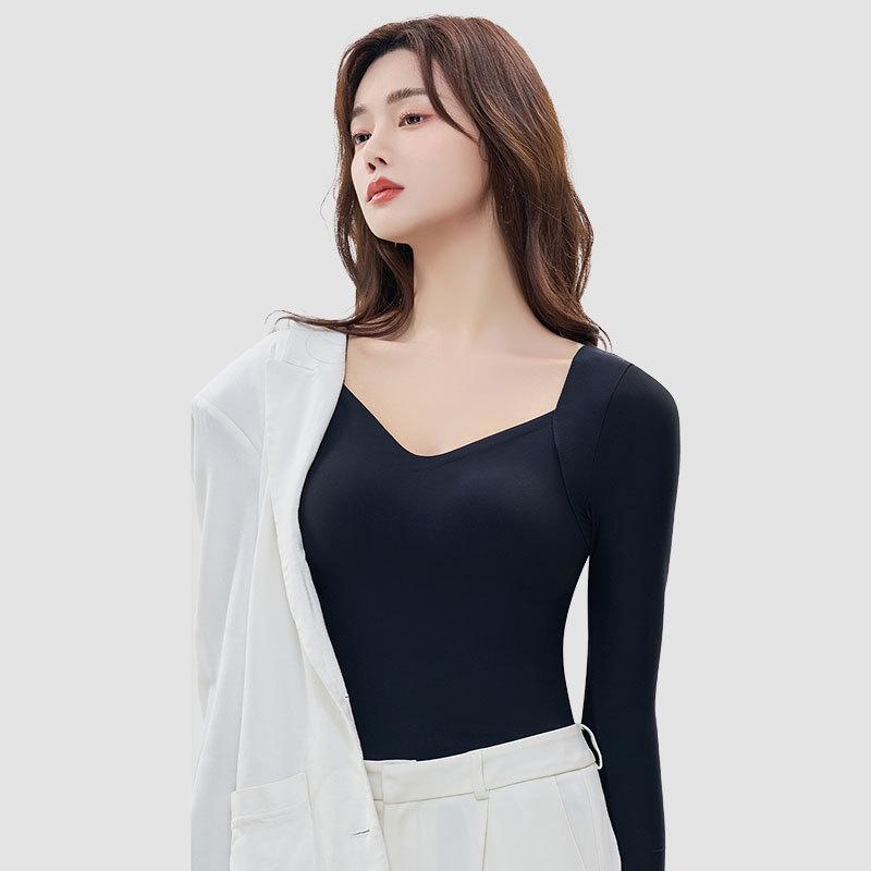 "Hyaluronik Asit İçeren Dikişsiz V Yaka Uzun Kollu Göğüs Pedli Tişört"