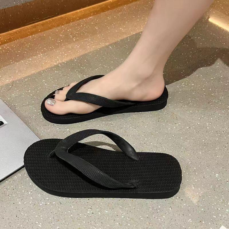 Rubber flip-flops summer classic casual new outdoor slippers non-slip beach indoor and outdoor