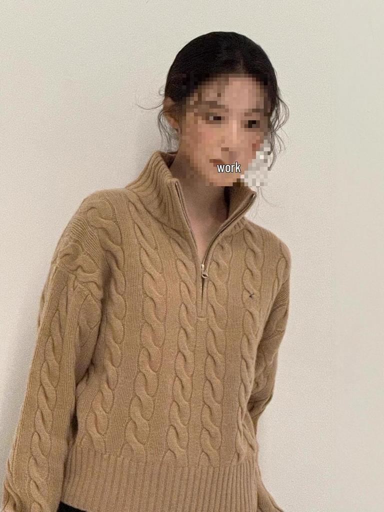 2026 Spring Ye Shuhua Style Half-Zip Turtleneck Cable Knit Women's Sweater