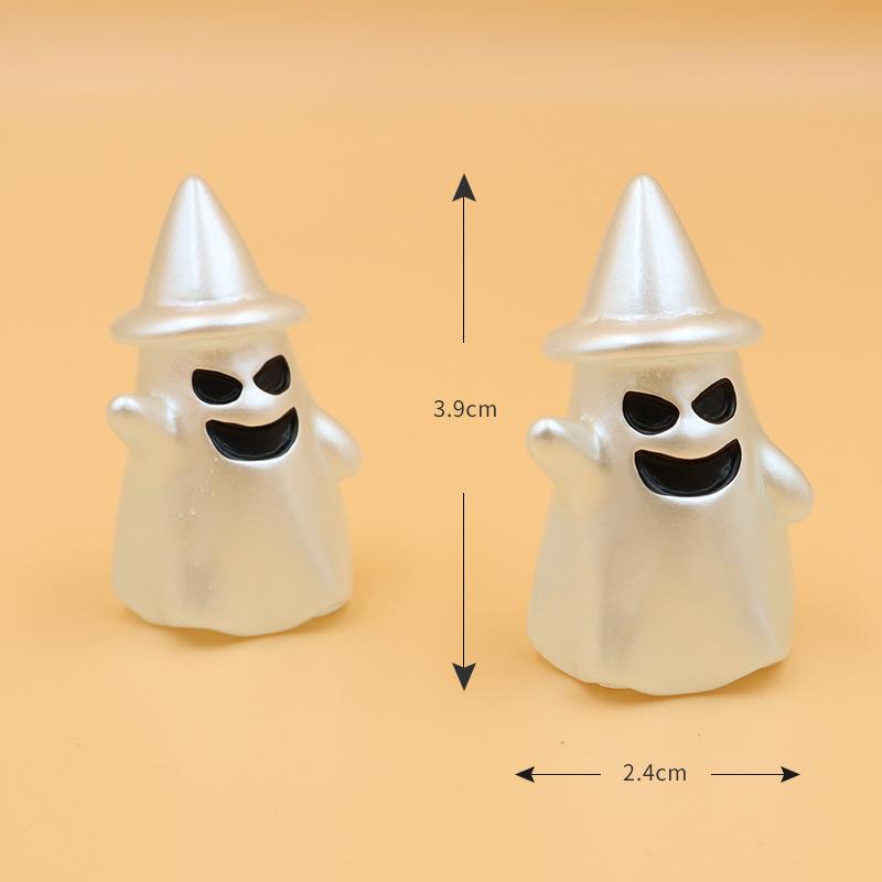 Mini Halloween Cute Resin Figurines Various Cartoon Designs Fine Workmanship For Desktop Party Micro Landscape Decor