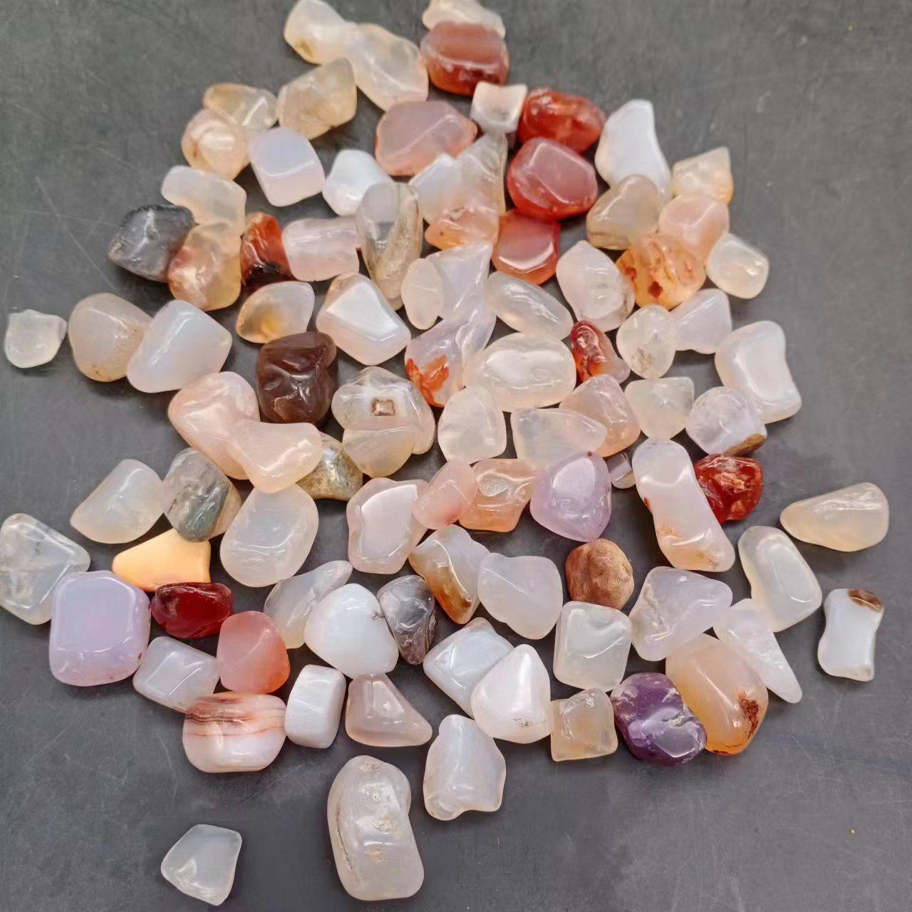 Seven-Color Agate Yuhua Pebbles - 100g Bag for Fish Tank Decoration