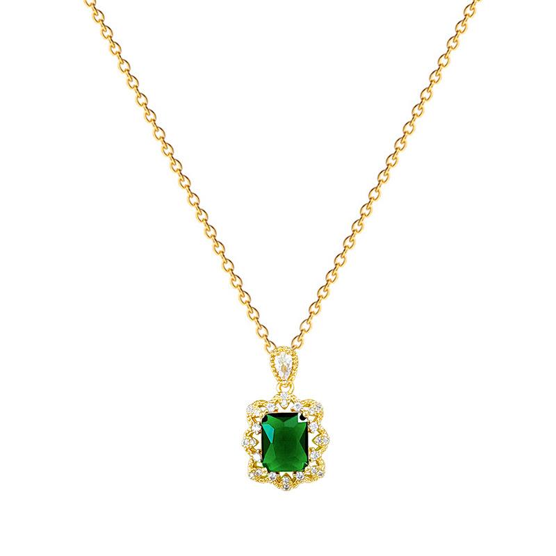 Empty Emerald Full Diamond Light Luxury Temperament Gorgeous Full Diamond Necklace Female Versatile Clavicle Chain Titanium Steel