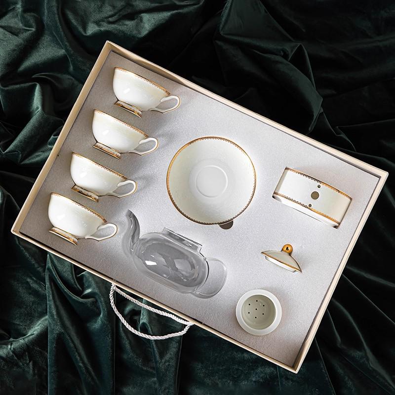 Exquisite European-Style Bone China Tea Cup & Saucer Set with Floral Design and Gold Trim