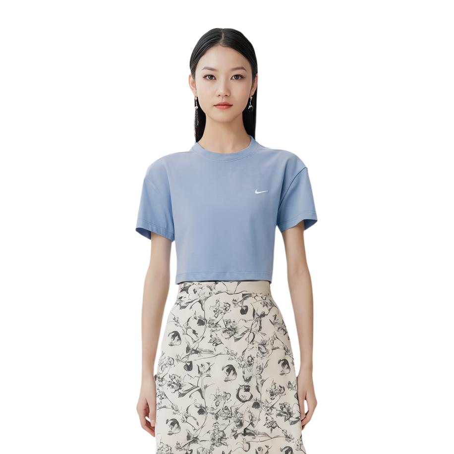 Nike Crop Tops Women's Blue Crew Neck Moderate DA0324-512