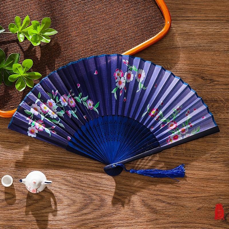 Traditional Chinese Sle Hand Fan Women's Qipao Dance Fan Portable Summer Small Foldable Fan Silk Material Bamboo Frame