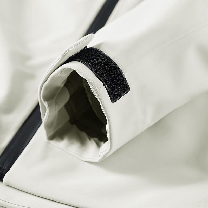 Jeep Men's Windproof Warm Soft Shell Outdoor Jacket