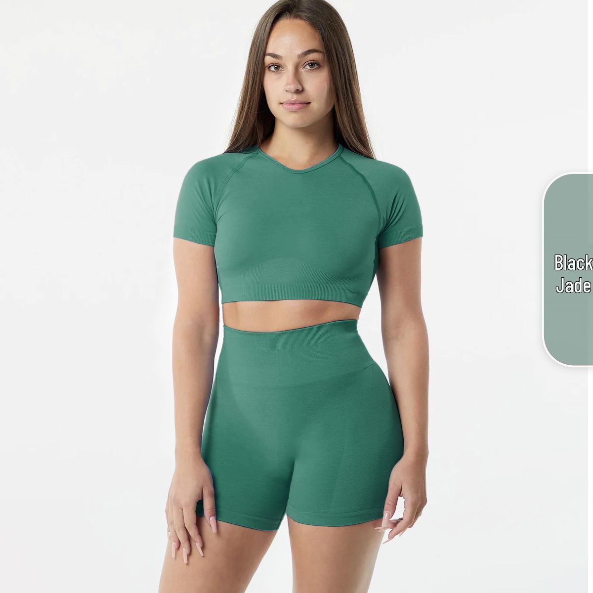 

Европейский и американский быстросохнущий бесшовный набор для йоги: Топ с коротким рукавом и шорты с высокой посадкой, приподнимающие бедра S