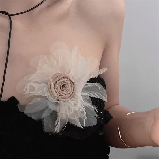 Damen Brosche Netzgarn Feder Rose Blume Dekor Schal Dekorative Reversnadel Kragen Hüte Taschen Mäntel Schals Taschendekoration