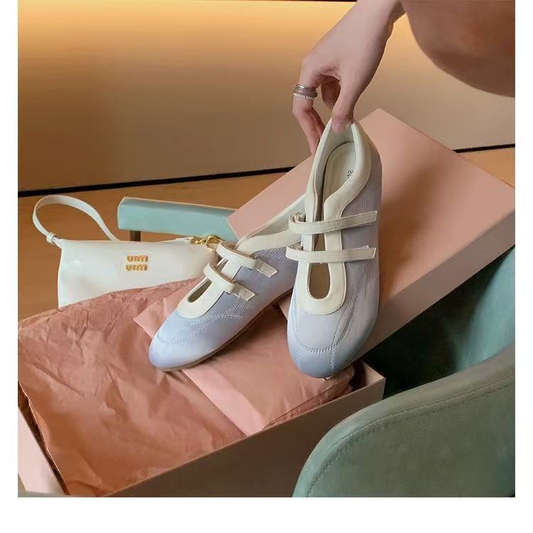 

~ Ballet style retro flat-bottomed double Velcro round head lazy casual shoes 40 світло-синій колір