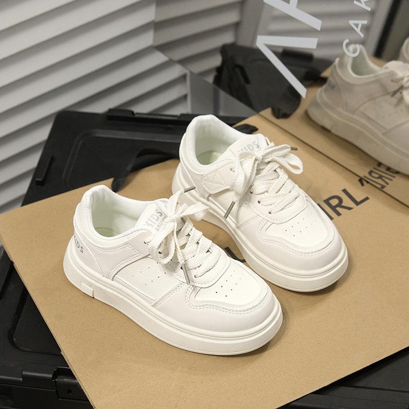 2025 New Children's Little White Shoes Girls' Students Comfortable Sports Board Shoes Boys' Versatile Lightweight Casual Shoes Tide