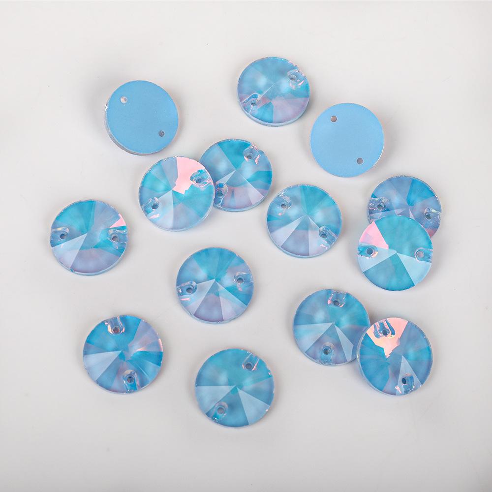 

Круглый спутниковый неоновый флуоресцентный мокко-протеиновый стеклянный ручной шовный станок, двухдырочное стразы плоскодонное сверло DIY аксессуары Материал Упаковка 14 * 14mm 28pcs/bag темно-синий