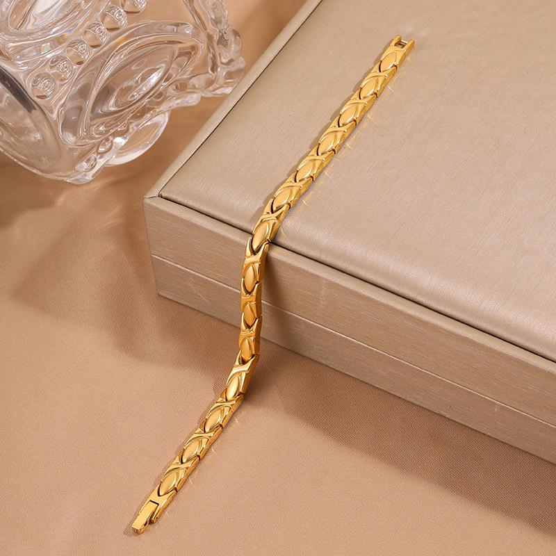 18k vergoldetes Damen Vielseitiges Edelstahl Magnetarmband Uhrenkette
